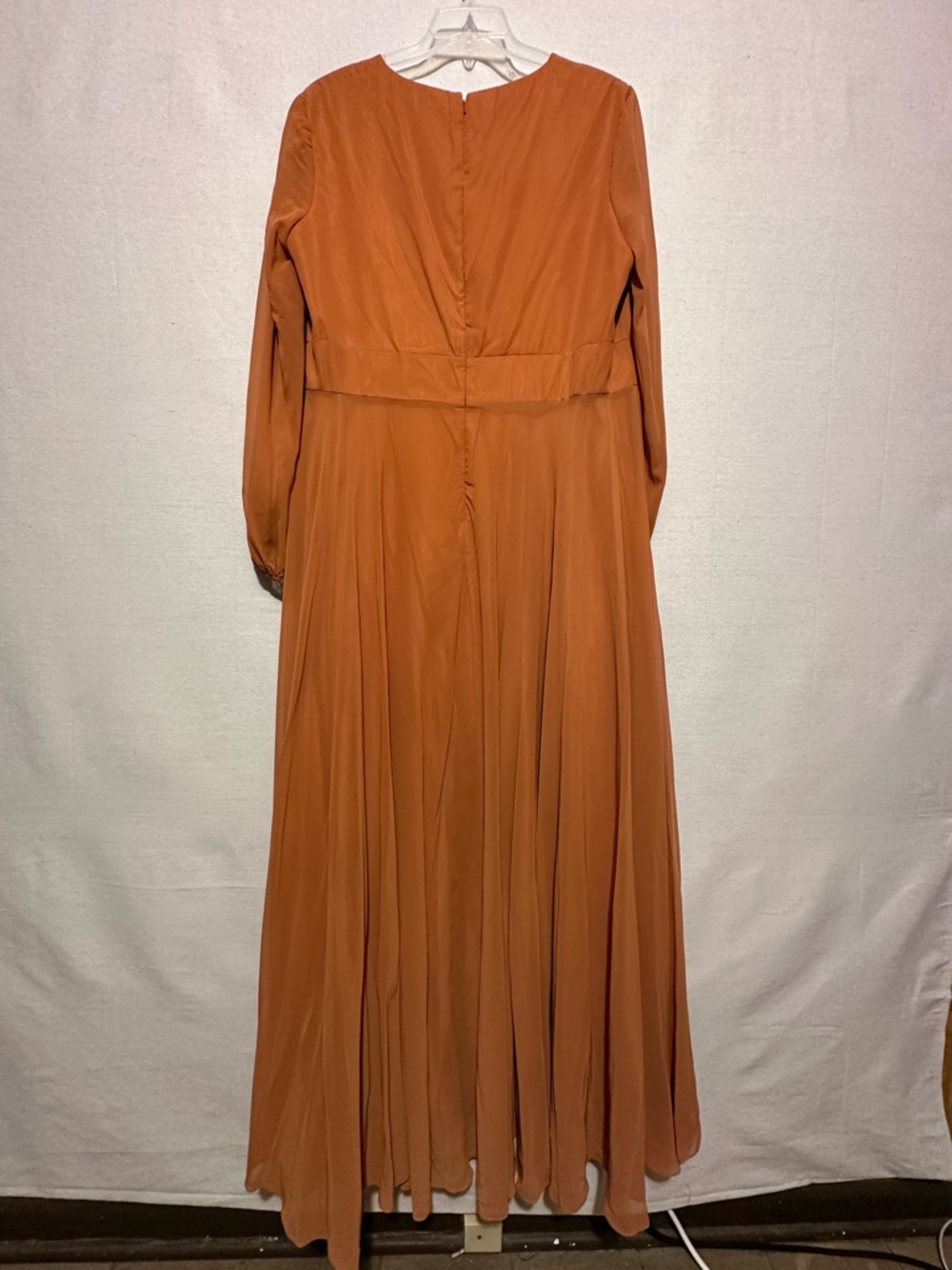 NWT Ieena for Mac Duggal V-Neck Illusion Long Sleeve Chiffon Gown - size 20 - Picture 3 of 5